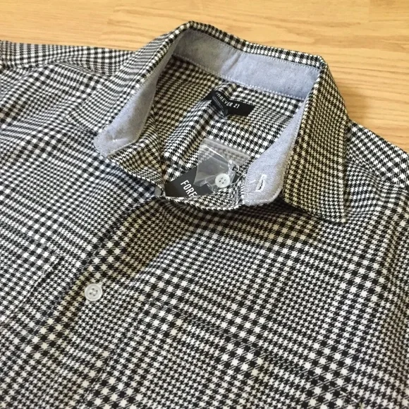 Check Button-Up - Picture 1 of 3